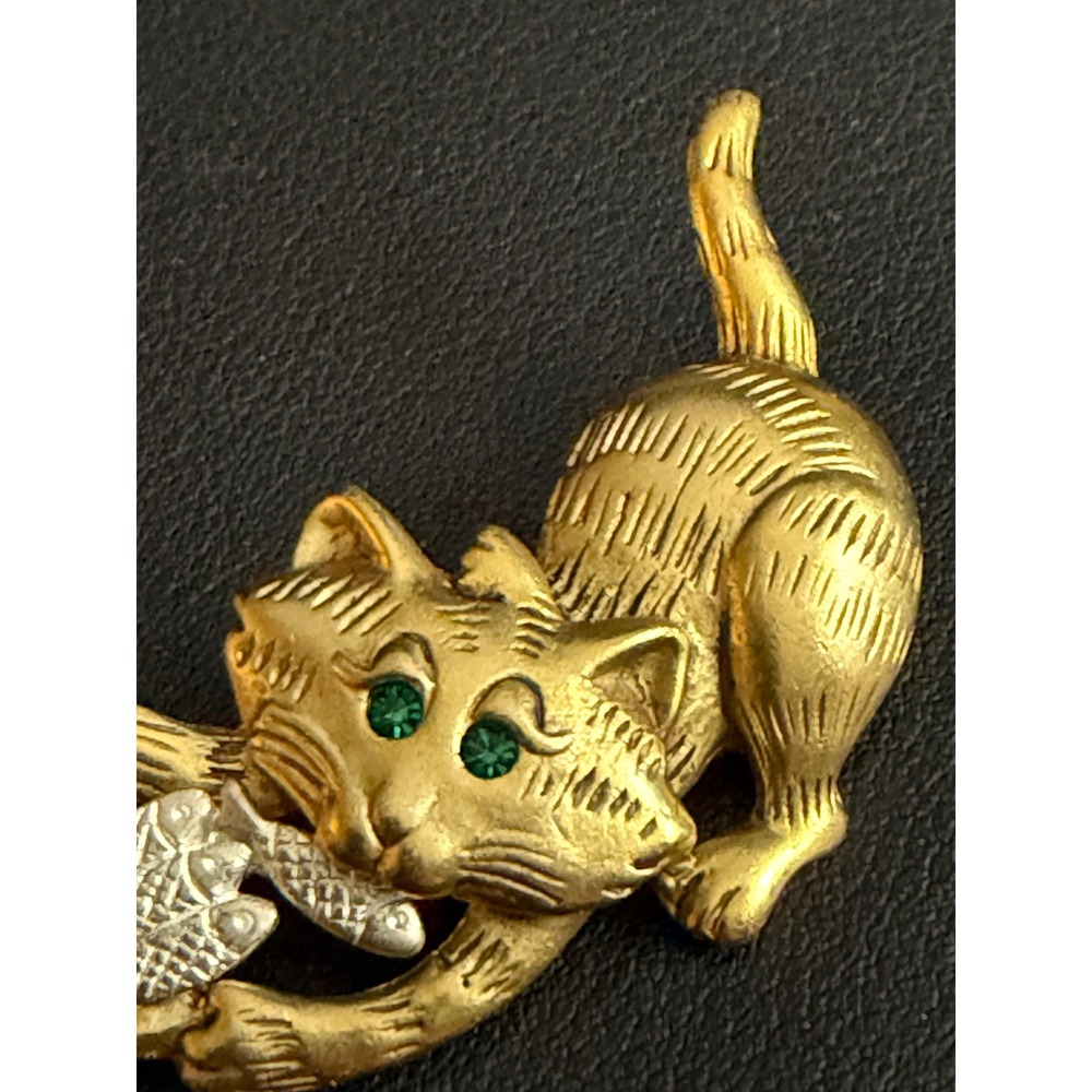 Vintage DANECRAFT Cat Brooch Green Rhinestone Eye Pin Gold Tone Sardine - Picture 4 of 8